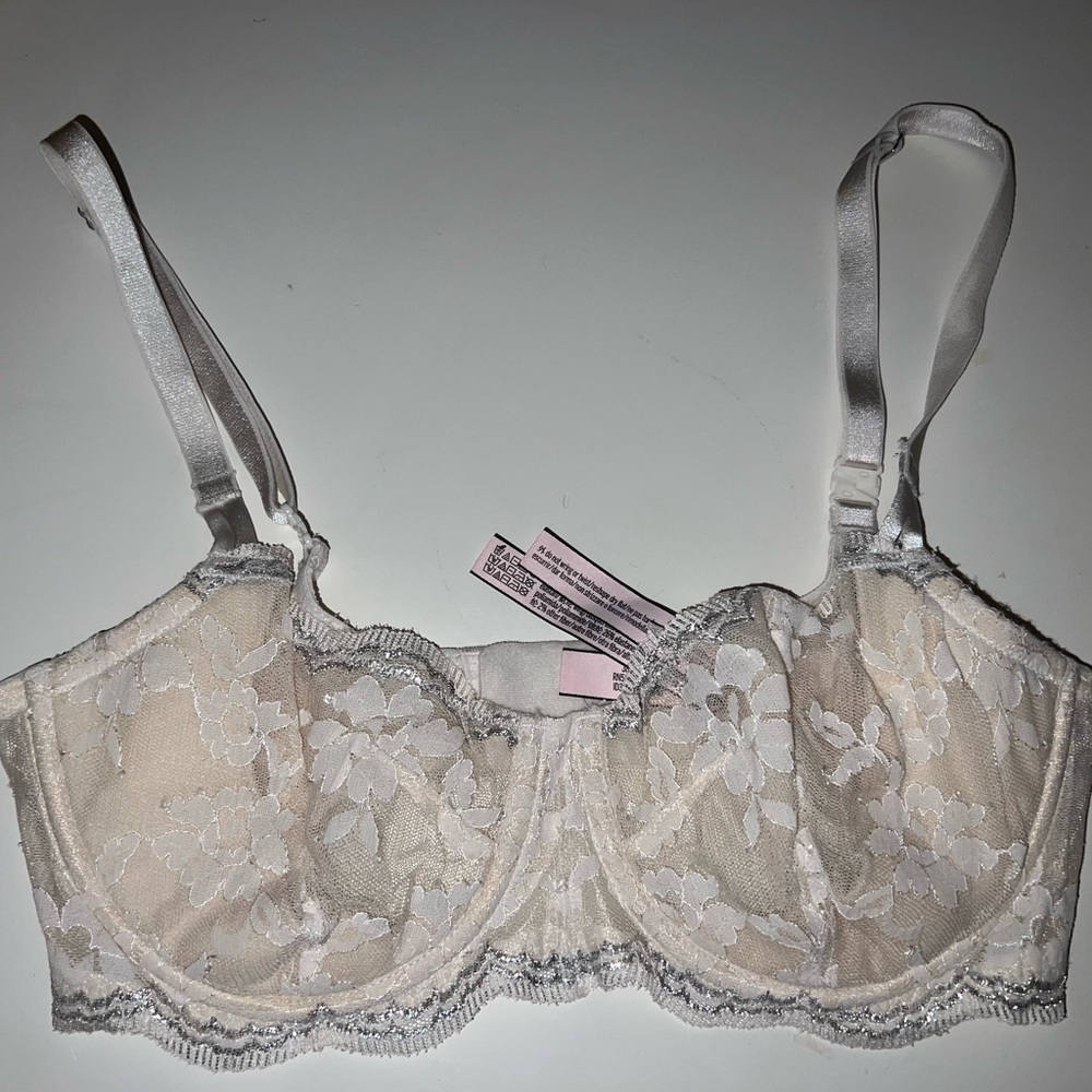 Victorias Secret Dream Angels Unlined Uplift Bra